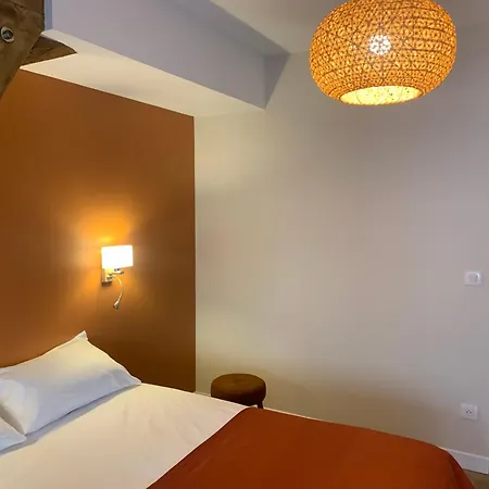לינה וארוחת בוקר Maison D' Hotes L'ecurie De Luzerand