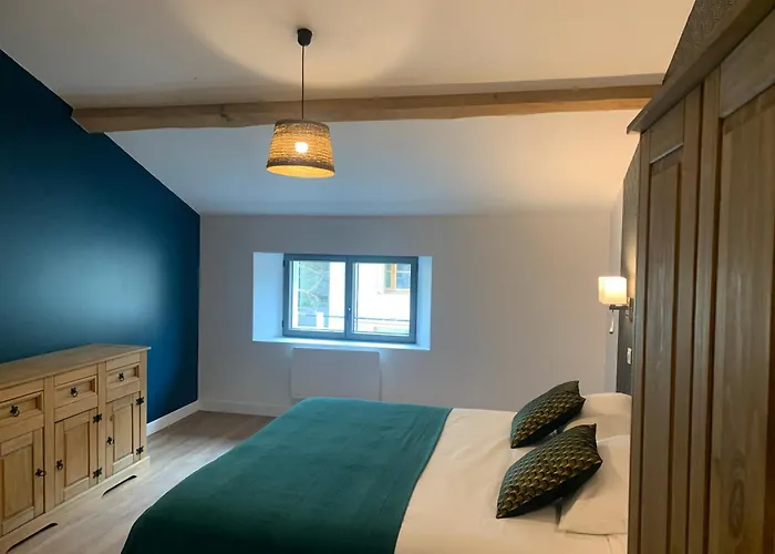 Maison D' Hôtes L'écurie De Luzerand Bed & Breakfast